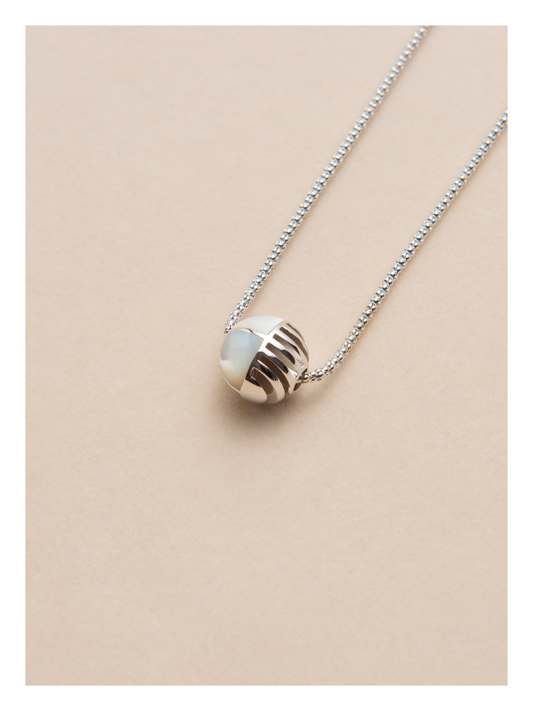 MICROPHONE PEARL PENDENT