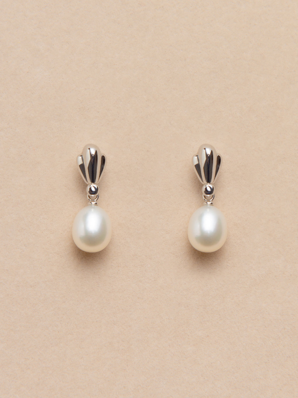 CONTROL STICK PEARL EARRINGS