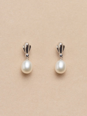 CONTROL STICK PEARL EARRINGS