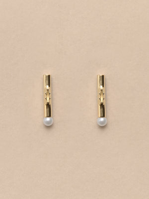 MOTOR PEARL EARRINGS