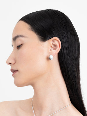MICROPHONE PEARL EARRINGS