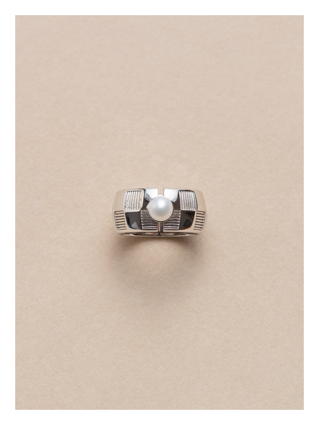 CHECKERBOARD PEARL RING