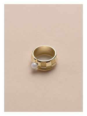 CHECKERBOARD PEARL RING