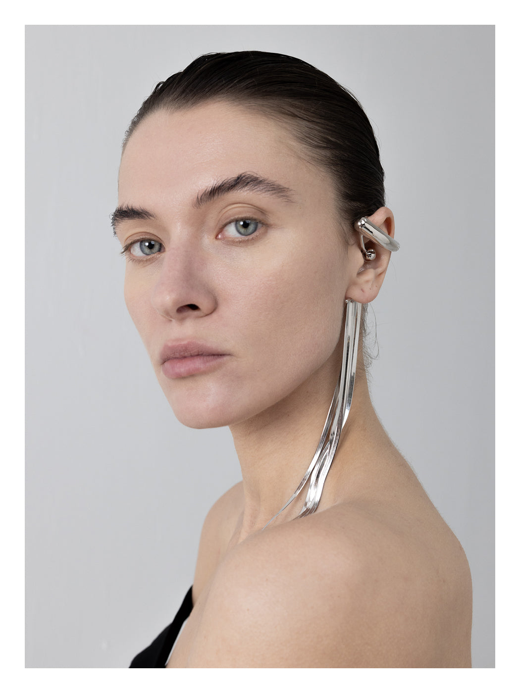 TAIL LIGHT FRINGE EAR CUFF