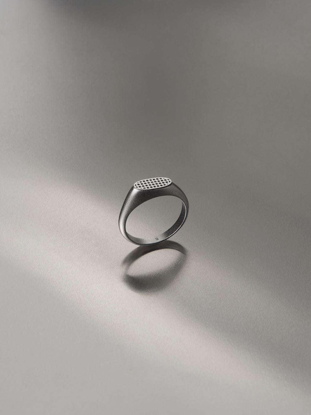 STEREO MESH RING