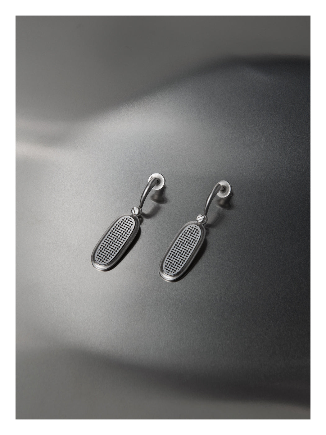 STEREO MESH EARRINGS