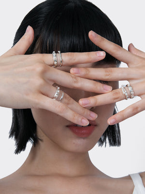 THE WHITE RING 04