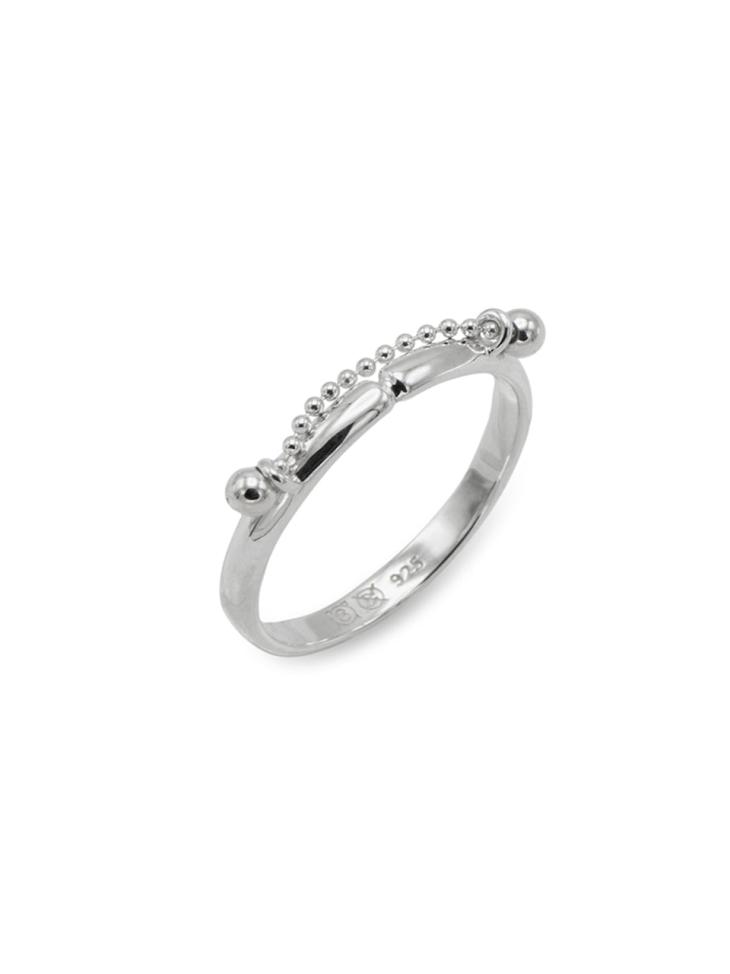THE WHITE RING 02